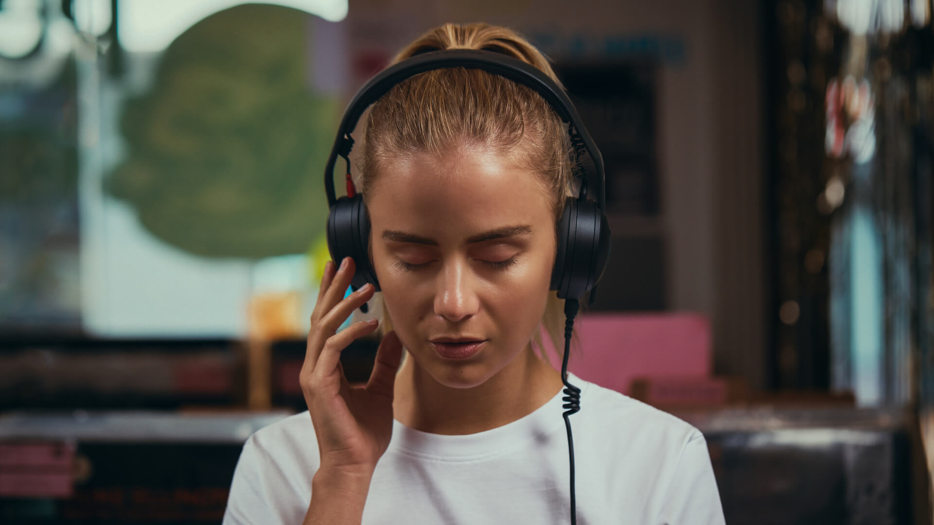 rode-nth-50-record-store-0492-8290x5529-rgb-1920x1080-ce74e7c.jpg